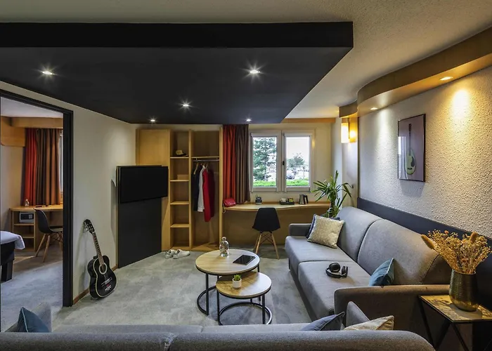 酒店 宜必思圣纳扎尔特里纳克酒店 特里尼亚克